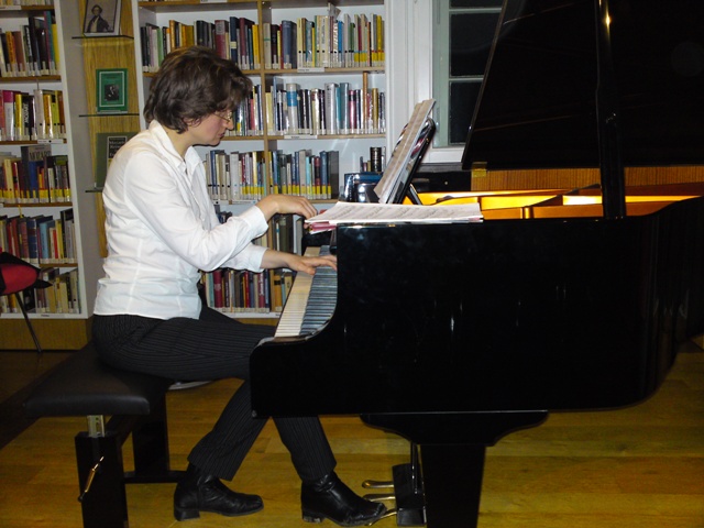 by rehearsal in Schumann-Haus Bonn (2009)